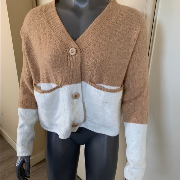 Suzy sheer size medium acrylic/ elastane neutral cropped cardigan. - Picture 1 of 7